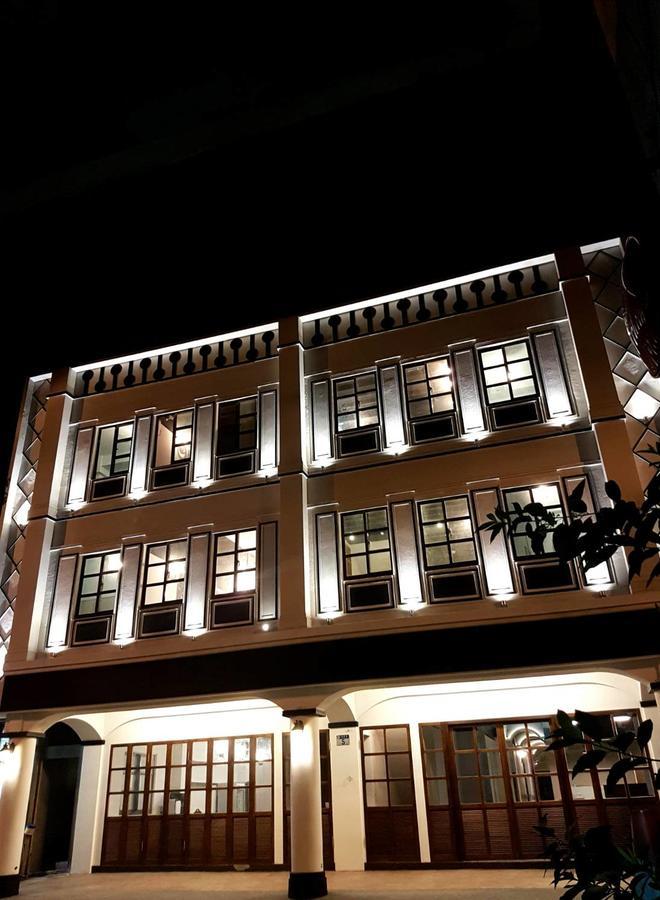 Phoenix Hostel Hualien Dış mekan fotoğraf